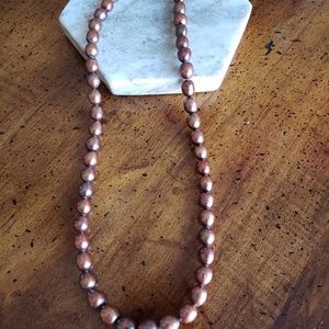 Pearl necklace with silver